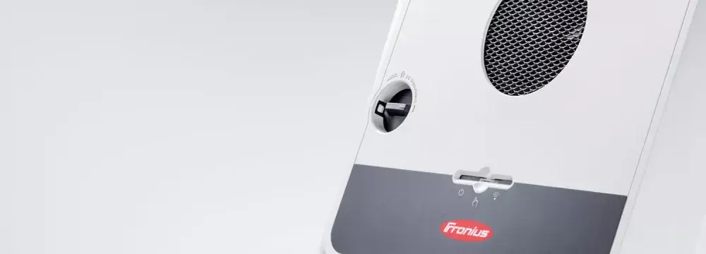 Fronius Primo 4.0-1: Co oznacza jedna świecąca dioda? Rozwiązania