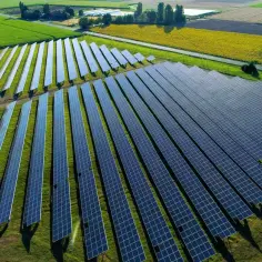Fotowoltaika na polu: Opinie, zalety i wady instalacji solarnej